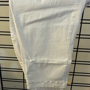 Quacker Factory white jean capri size 2x NWT